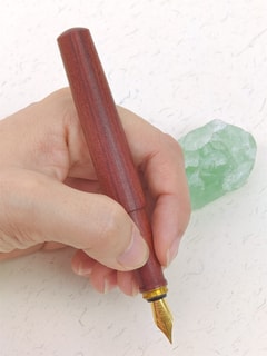 SIMEICHU XZ261307 Red Sandalwood Fountain Pen detail 3