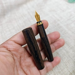 SIMEICHU XiaoZhuo Black Persimmon/Kurogaki Fountain Pen detail 8
