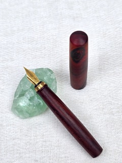 SIMEICHU XZ261009 Cocobolo Fountain Pen capped