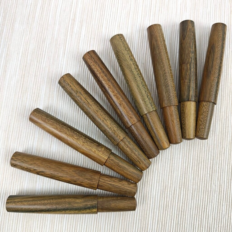 SIMEICHU Wood Knowledge article cover for Green Sandalwood Fountain Pens: Why This Wood Feels Different in Your Hands